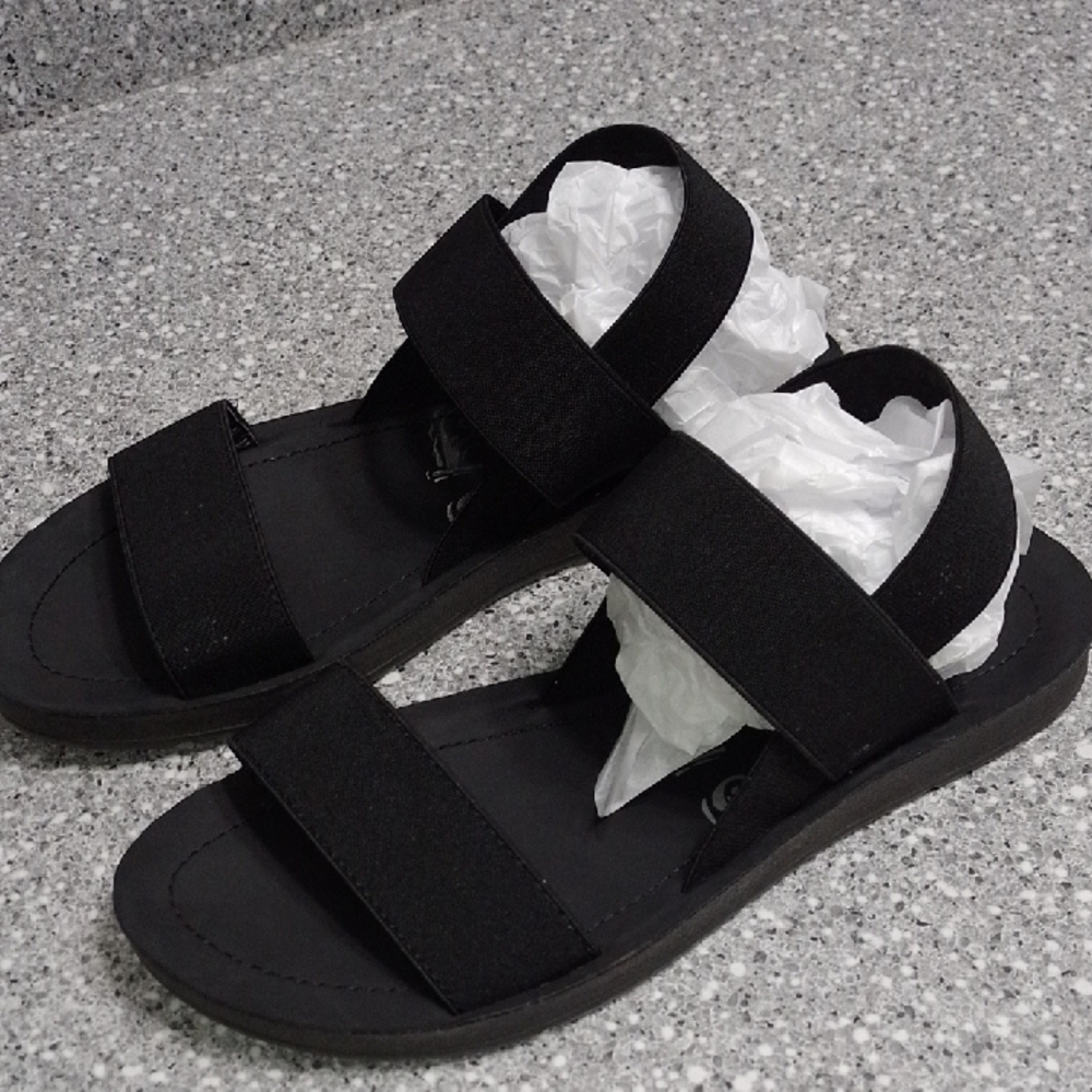 Very G Black Women's Sandals